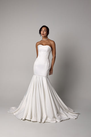 Mermaid Wedding Dress – Satin & Crystal Bridal Gown