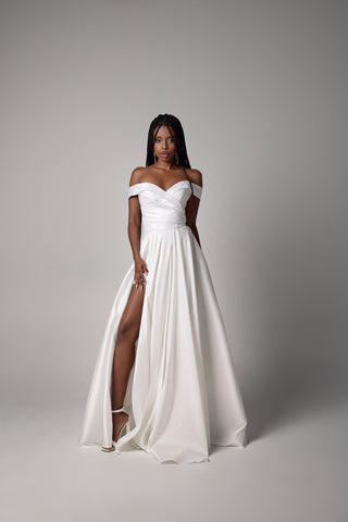 Off the Shoulder Wedding Dresses & Bridal Gowns in Toronto - MISSIA Bridal Store Off the Shoulder Wedding Dresses & Bridal Gowns in Toronto - MISSIA Bridal Store