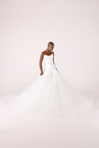 Elegant Tulle Ball Gown with Low Satin Corset and Graceful Train